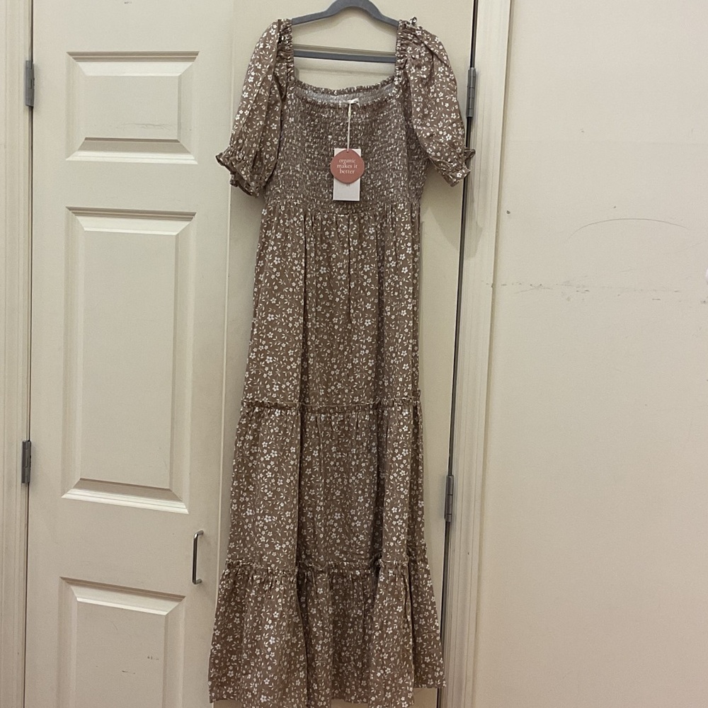 Chic Floral Brown Maxi Dress